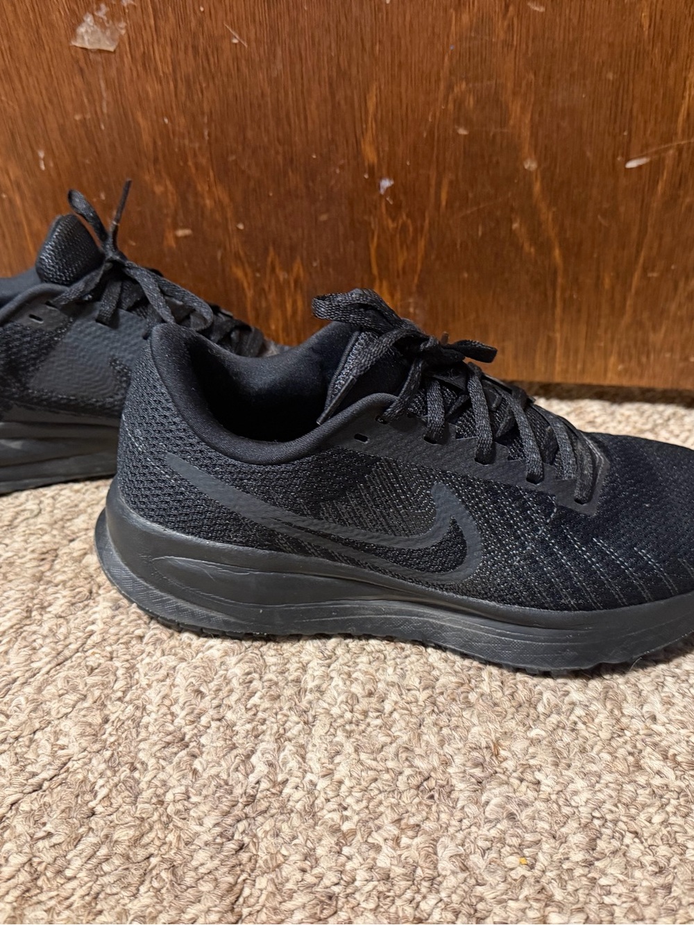 Nike women’s Black Lightweight Running Shoes